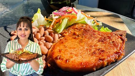 CHULETAS AHUMADAS CON FRIJOLES DE LA OLLA Y UN SAZONADOR DELICIOSO Y