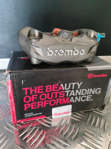 Kaliper Brembo Original M P Mm Posisi Kiri Kanan On Carousell