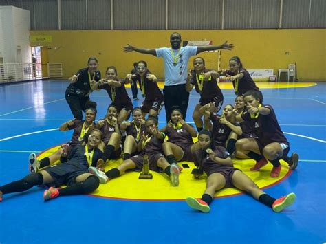 Escola de Guarulhos sagra se campeã de futsal feminino nos Jogos