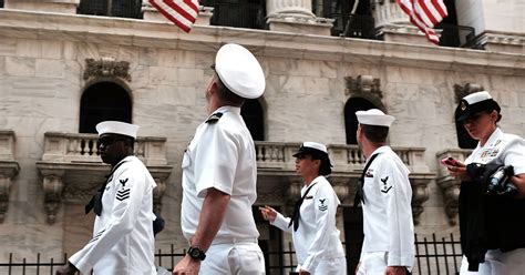New Navy Order Makes Sharing Nude Photos Without Consent A Crime CBS News
