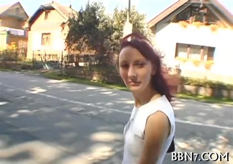 Public Fellatio With Hot Babe ZB Porn