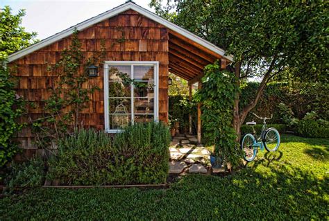 40 Simply Amazing Garden Shed Ideas