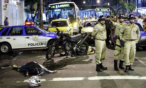 Mulher Morre Em Troca De Tiros Entre Policiais E Assaltantes Na Tijuca