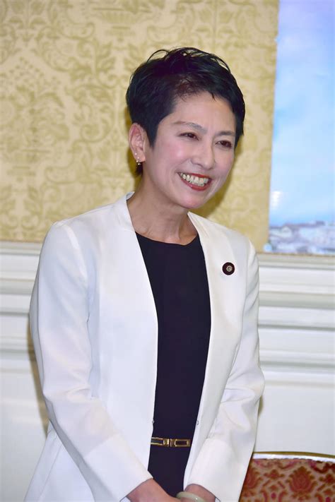 「はしゃぐ」蓮舫vs「沈黙」小池百合子 崖っぷちの元キャスター対決に都庁内はドッチラケ