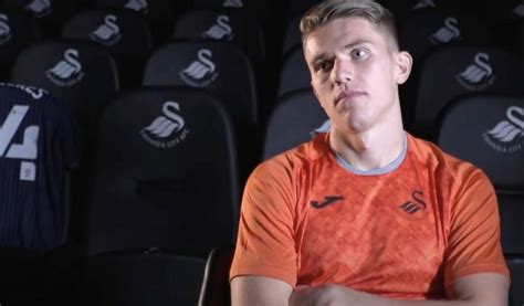 Le PSG peut s offrir Viktor Gyökeres pour pas cher