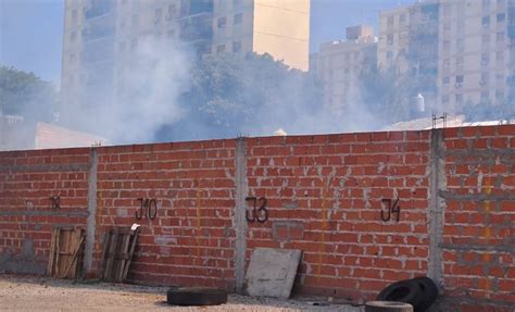 Tapiales Un Incendio Destruy Un Dep Sito De Pallets Y Tres Veh Culos