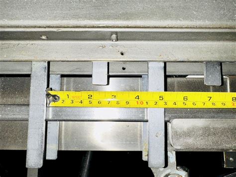 Jones CMV Semi Automatic Continuous Motion Vertical Hot Melt Glue Cartoner Portage Packaging