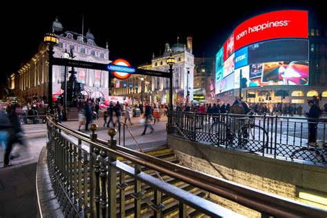 Inside the history of one of London’s most iconic landmarks: Piccadilly ...