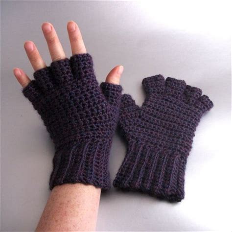 20 Easy Crochet Fingerless Gloves Pattern