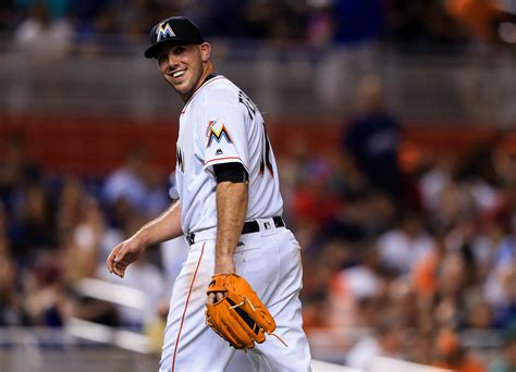 Miami Marlins ace Jose Fernandez, 24, killed in boating accident - CBS News