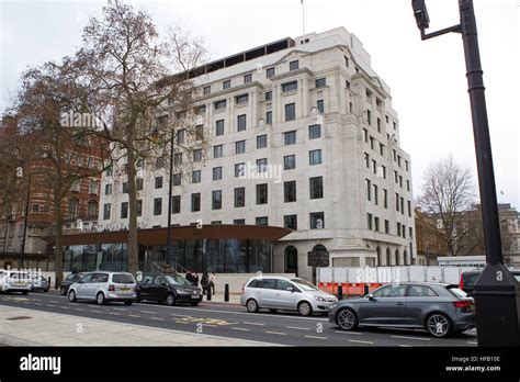 Der Neue New Scotland Yard Metropolitan Police Headquarters The