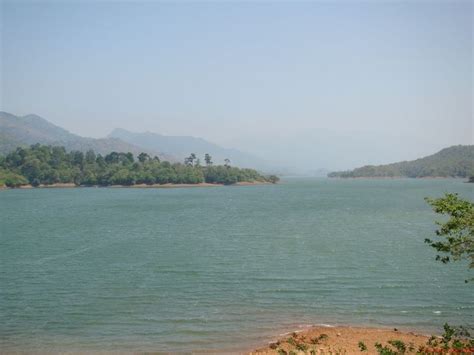 Saddle dam reservoir, Thenmala - India Travel Forum | IndiaMike.com