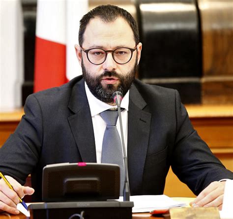 Decreto Ristori Dal Ministro Patuanelli Garanzie Per Gli Agenti Di