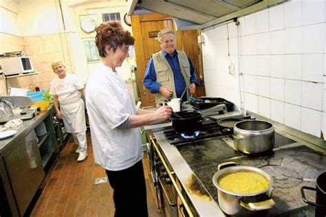 Okrepčevalnica Grebenšek Bele Vode MLADINA si