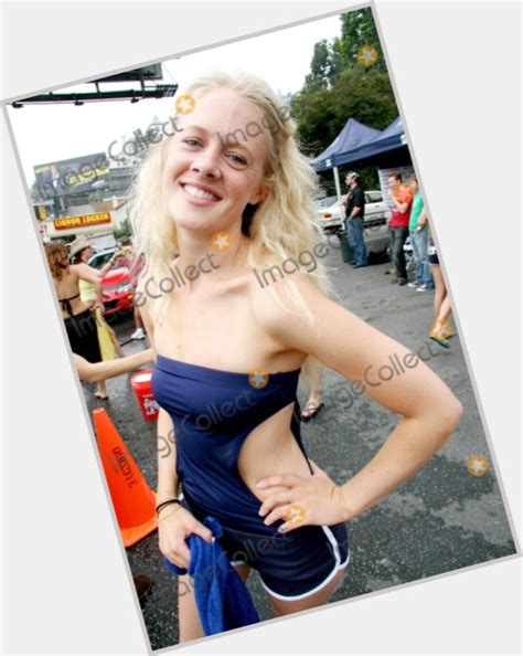 10 Hot Sexy Tess Harper Bikini Pics