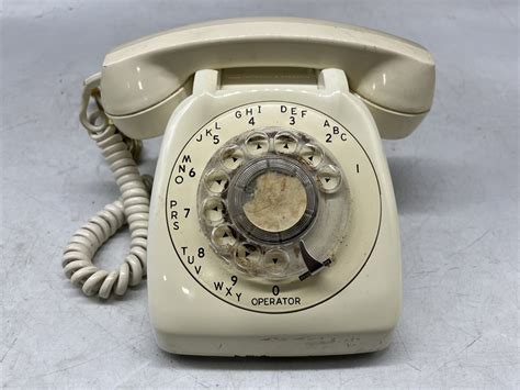 Urban Auctions Vintage White Rotary Phone