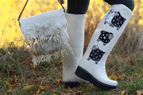 Pinterest | Felt booties, Felt shoes, How to make shoes