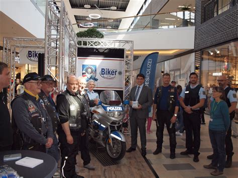 Biker In Der Bundespolizei Sankt Augustin Vorstellung Spendenziel BiB