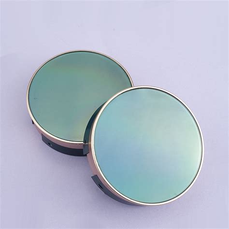 Round Compact Powder Case With Magnetic Closure Zmic