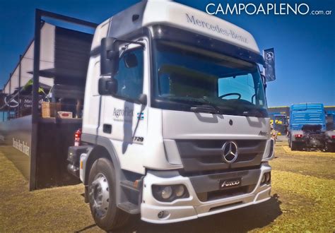 Expoagro 2023 En Un Stand Interactivo Mercedes Benz Camiones Y Buses Luce Sus Camiones De