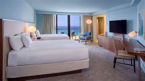 Waikiki Ocean View Suites with Balconies | Hyatt Regency Waikiki