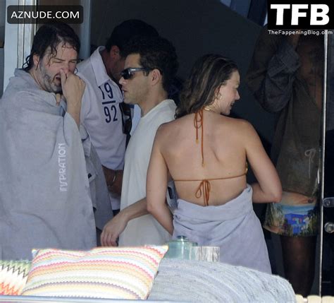 Margot Robbie Sexy Seen Showcasing Her Stunning Bikini Body On A Yacht With Rami Malek In