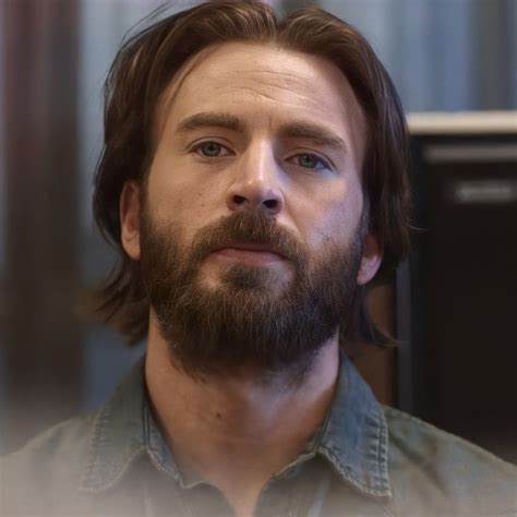 Chris Evans As Ari Levinson In The Red Sea Diving Resort Chris