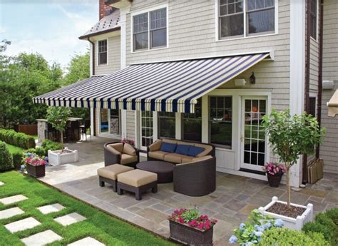 5 Benefits Of A Motorized Retractable Awning Summerspace