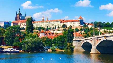 Prague Castle Tickets And Tours Hellotickets