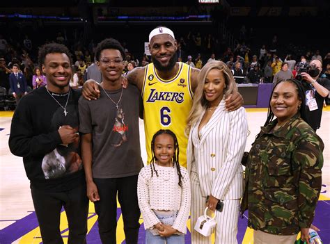 meet savannah james wife  nba star lebron james  spun