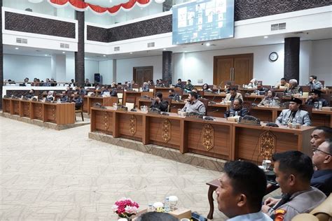 Apbd Murni Tembus Angka Rp Triliun Ini Pandangan Fraksi