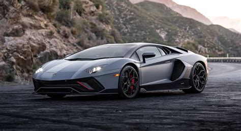 2022 Lamborghini Aventador - Release Date, Price, Photos