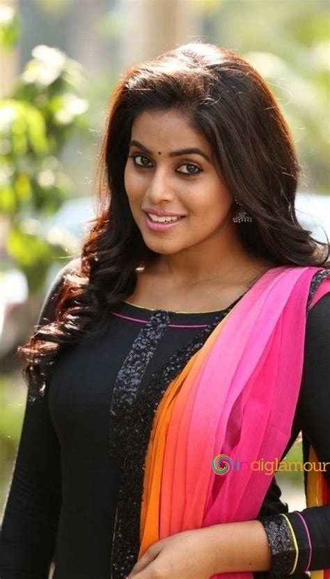 Shamna Kasim Actress Photo Image Pics And Stills 317011