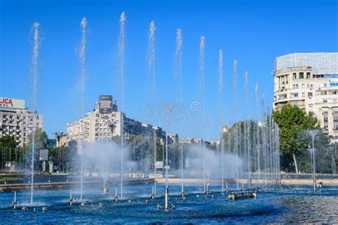 Bucharest Romania 4 September 2021 Decorative Fountain With Small