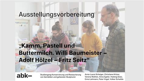 Ausstellungsvorbereitung Kamm Pastell Und Buttermilch Willi