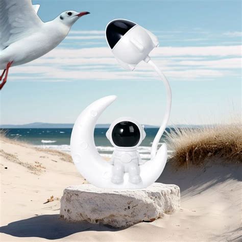 5w Led Astronaut Moon Desk Lamp Natural White At Rs 150piece In New