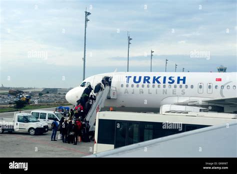 Ataturk Airport Istanbul Fotos Und Bildmaterial In Hoher Aufl Sung