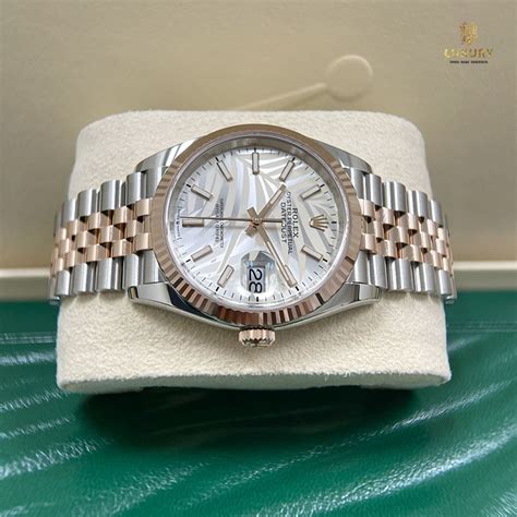 Đồng Hồ Rolex Datejust 126231 0031 Silver Palm Jubilee Size 36mm