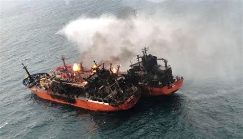 В Чёрном море на одном из танкеров прекратился открытый огонь