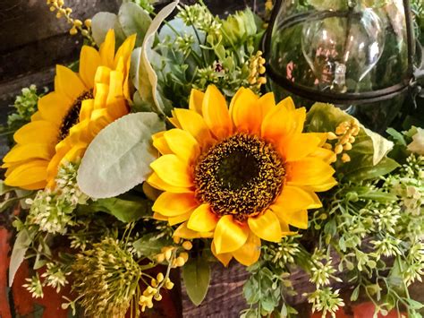 The Marigold Rustic Xl Summer Sunflower Centerpiece Crested Perch