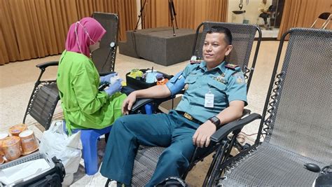 Sttal Berpartisipasi Pada Donor Darah Perayaan Natal Kogartap Iii