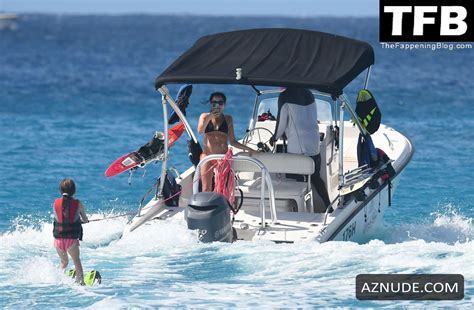 Andrea Corr Sexy Seen Showing Off Her Hot Figure In A Tiny Bikini On Holiday In Barbados AZNude