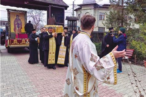 Moaștele Sf Dimitrie cel Nou au poposit și la Biserica Domnească din