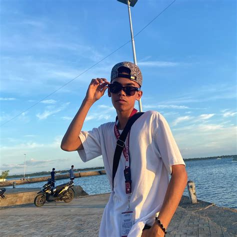 Jezriel ス ۦۦۦۦ