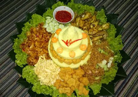 Detail Gambar Tumpeng Nasi Kuning Sederhana Koleksi Nomer 19