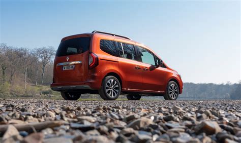 Renault Kangoo Gama Revisada Y Nuevas Versiones Con Cambio Autom Tico Edc