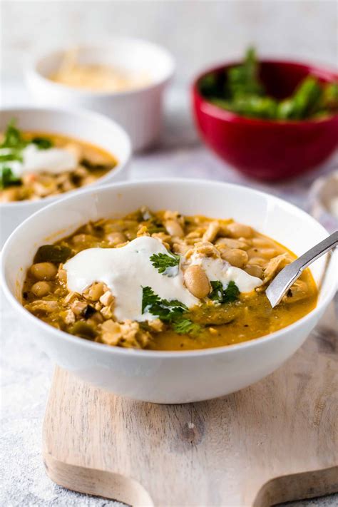 White Bean Chicken Chili Is A Super Easy And Deliciously Spicy Recipe This Easy Chicken