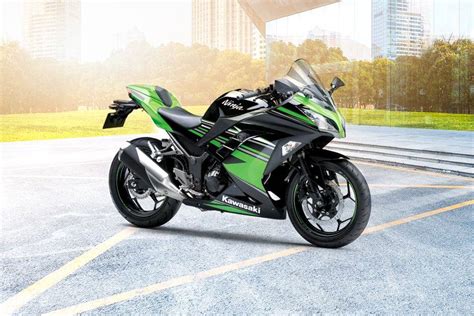 Warna Kawasaki Ninja 250 2016 2018 Tersedia 2 Warna Di Malaysia Zigwheels