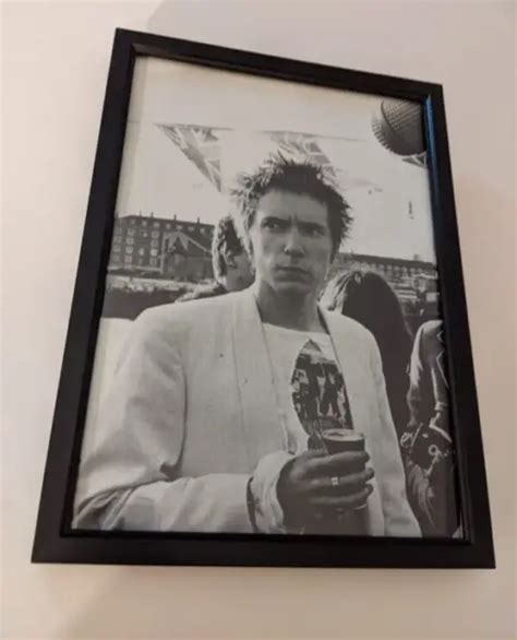 JOHNNY ROTTEN SEX Pistols Thames Boat Gig 1977 Framed PUNK ROCK EUR 15