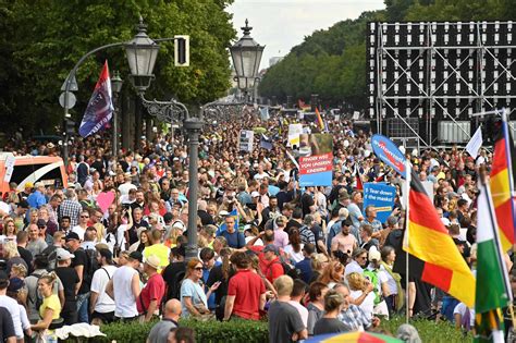 Demos Berlin Ab Teilnehmern Gilt K Nftig Maskenpflicht